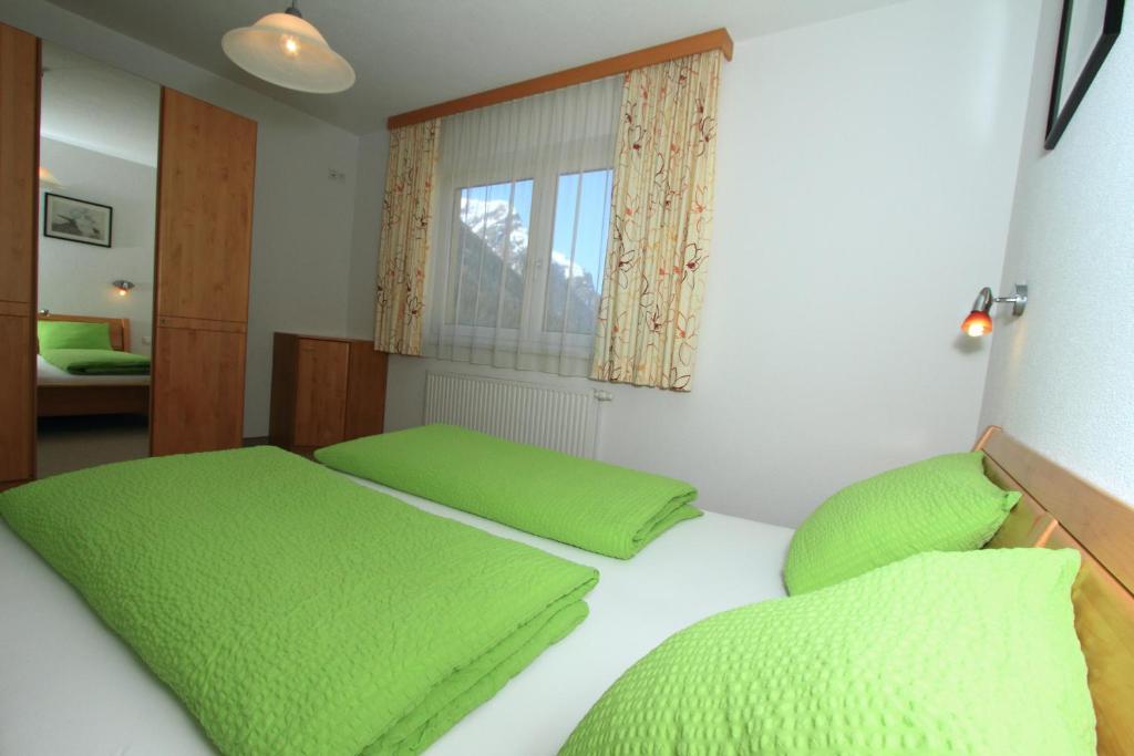Ferienwohnung Adlerhof St. Leonhard im Pitztal Zimmer foto